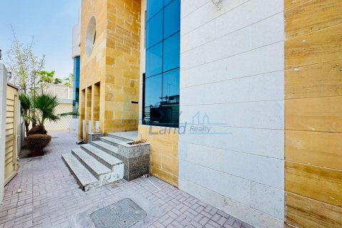 阿联酋 Dubai Umm Suqeim 待租 : 5 卧, 371.6 平方米 , 编号634137 - 照片 30