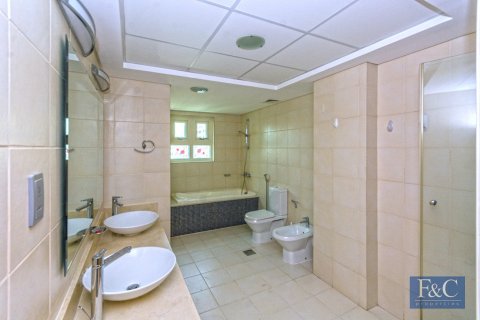 דירה למכירה ב Palm Jumeirah, Dubai, איחוד האמירויות  3 חדרי שינה, 203 מ"ר, מספר 704241 - תמונה 5