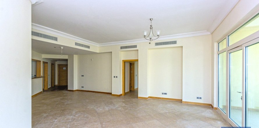 דירה ב Palm Jumeirah, Dubai, איחוד האמירויות 3 חדרי שינה, 203 מ"ר מספר 704241