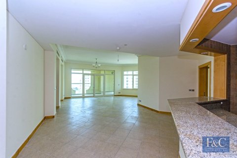 דירה למכירה ב Palm Jumeirah, Dubai, איחוד האמירויות  3 חדרי שינה, 203 מ"ר, מספר 704241 - תמונה 2