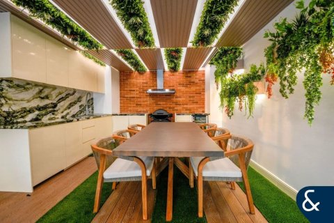 Apartemen di Jumeirah Lake Towers, Dubai, UEA 4 kamar tidur, 573 m2 nomor 667850 - foto 6