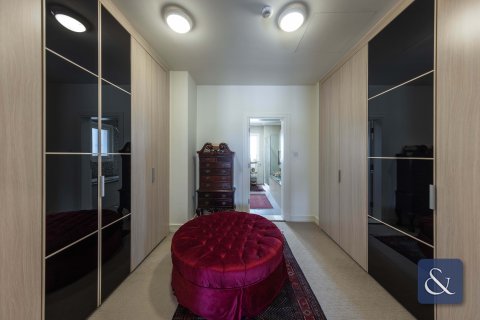 Müüa villa asukohaga Jumeirah Golf Estates, Dubai, AÜE: 4 magamistoaga, 614 m² Nr 667848 - pilt 20