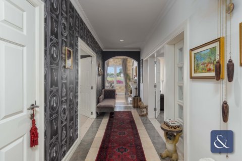 Müüa villa asukohaga Jumeirah Golf Estates, Dubai, AÜE: 4 magamistoaga, 614 m² Nr 667848 - pilt 8