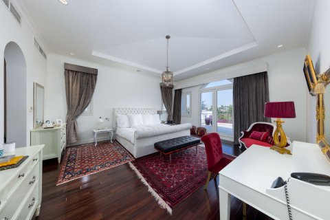 Müüa villa asukohaga Jumeirah Golf Estates, Dubai, AÜE: 4 magamistoaga, 614 m² Nr 667848 - pilt 17