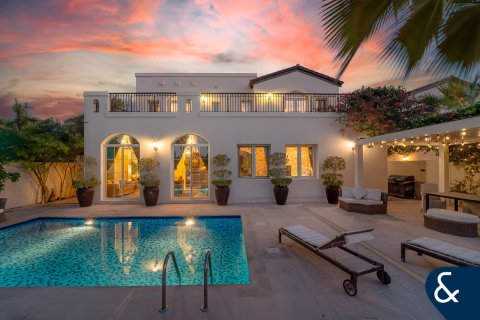Müüa villa asukohaga Jumeirah Golf Estates, Dubai, AÜE: 4 magamistoaga, 614 m² Nr 667848 - pilt 3