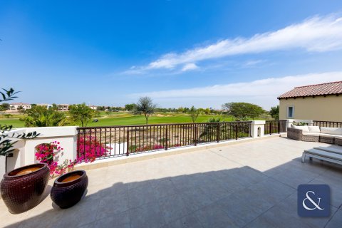Müüa villa asukohaga Jumeirah Golf Estates, Dubai, AÜE: 4 magamistoaga, 614 m² Nr 667848 - pilt 23