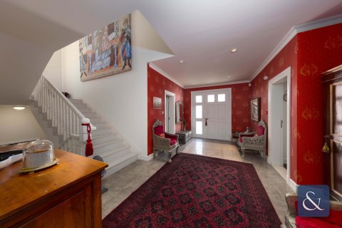 Müüa villa asukohaga Jumeirah Golf Estates, Dubai, AÜE: 4 magamistoaga, 614 m² Nr 667848 - pilt 9