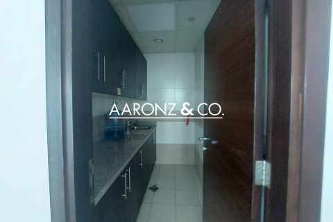 Office til leje i Business Bay, Dubai, UAE 90.4 kvm № 670517 - foto 11