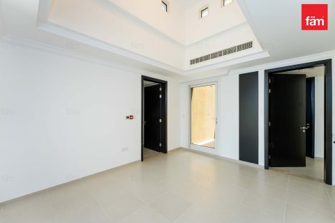 Villa te huur in Dubai, VAE 4 slaapkamers, 367.4 vr.m., nr 634725 - foto 15