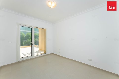 Villa te huur in Dubai, VAE 4 slaapkamers, 367.4 vr.m., nr 634725 - foto 7