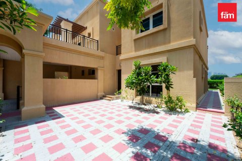 Villa te huur in Dubai, VAE 4 slaapkamers, 367.4 vr.m., nr 634725 - foto 20