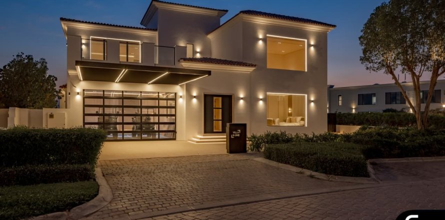 Villa in Jumeirah Golf Estates, Dubai, UAE 5 bedrooms, 901 sq.m. № 671234