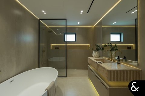 Villa in Jumeirah Golf Estates, Dubai, UAE 5 bedrooms, 901 sq.m. № 671234 - photo 13