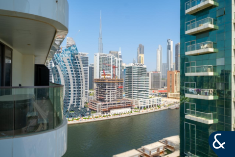 Apartament në Business Bay, Dubai, Emiratet e Bashkuara Arabe 2 dhoma gjumi, 105 m2. № 671072 - Foto 1