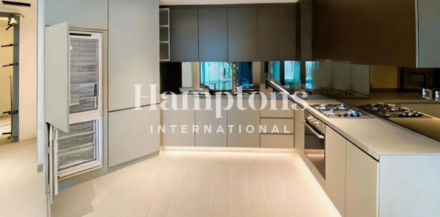 Apartment in Business Bay, Dubai, UAE 1 bedroom, 68.0394 sq.m. № 704215