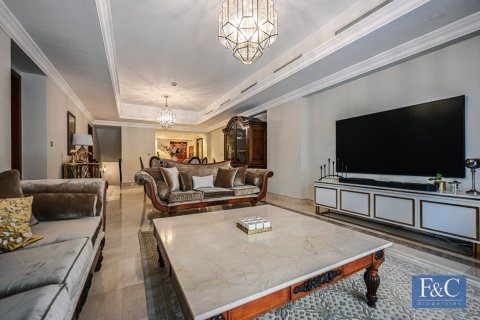 Kuća u nizu u Palm Jumeirah, Dubai, UAE 3 spavaćih soba, 483 m2 Br. 704237 - fotografija 27