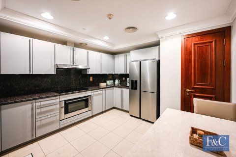 Kuća u nizu u Palm Jumeirah, Dubai, UAE 3 spavaćih soba, 483 m2 Br. 704237 - fotografija 13