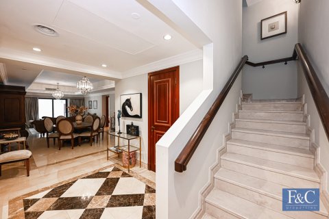 Kuća u nizu u Palm Jumeirah, Dubai, UAE 3 spavaćih soba, 483 m2 Br. 704237 - fotografija 18