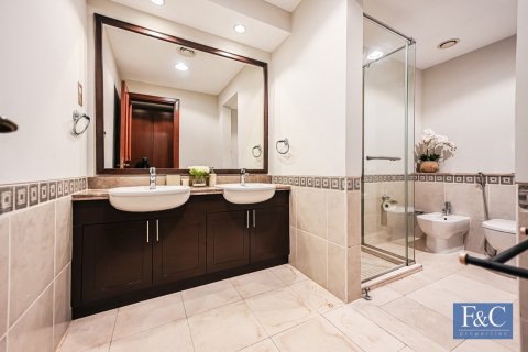 Kuća u nizu u Palm Jumeirah, Dubai, UAE 3 spavaćih soba, 483 m2 Br. 704237 - fotografija 4