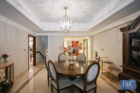 Kuća u nizu u Palm Jumeirah, Dubai, UAE 3 spavaćih soba, 483 m2 Br. 704237 - fotografija 3