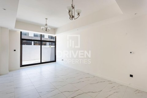 Townhouse til salg i Mohammed Bin Rashid City, Dubai, UAE 4 soveværelser, 187.2 kvm № 743263 - foto 1