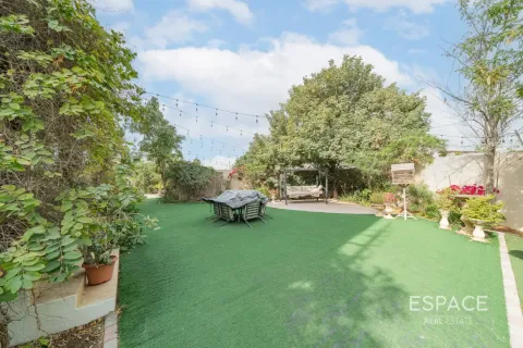 Villa sa Mudon, Dubai, UAE 4 silid-tulugan, 438 sq.m. № 737948 - larawan 18