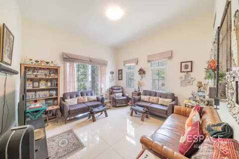 Villa sa Mudon, Dubai, UAE 4 silid-tulugan, 438 sq.m. № 737948 - larawan 7