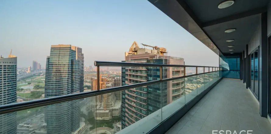 Διαμέρισμα σε Jumeirah Lake Towers, Dubai, ΗΑΕ 5 υπνοδωμάτια, 573 τ.μ. Αρ. 737949