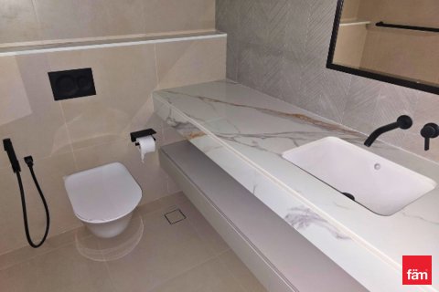 Apartment in Business Bay, Dubai, UAE 2 bedrooms, 120 sq.m. № 679724 - photo 14