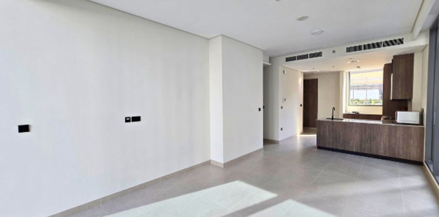 Apartment in Business Bay, Dubai, UAE 2 bedrooms, 120 sq.m. № 679724