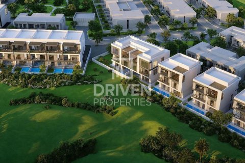 Villetta a schiera in vendita a Jumeirah Golf Estates, Dubai, EAU 6 camere da letto, 226.59 mq. № 765173 - foto 3