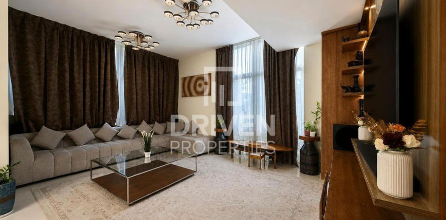 ویلا در Dubai ، امارات متحده عربی 6 خوابه ، 608.51 متر مربع.  شماره 756471