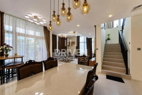 ویلا برای فروش در  Dubai، امارات متحده عربی  6 خوابه ، 608.51 متر مربع ، شماره 756471 - تصویر 4