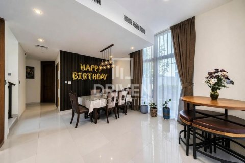 ویلا برای فروش در  Dubai، امارات متحده عربی  6 خوابه ، 608.51 متر مربع ، شماره 756471 - تصویر 5