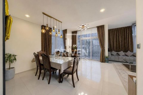ویلا برای فروش در  Dubai، امارات متحده عربی  6 خوابه ، 608.51 متر مربع ، شماره 756471 - تصویر 3
