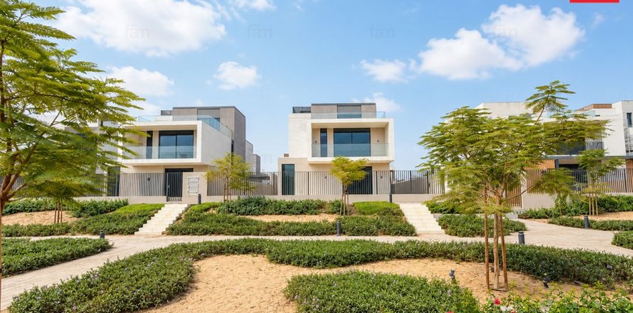 Řadový dům v Dubai, SAE 3 ložnice, 127.5 m² Č.: 725901