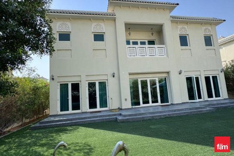 Al Furjan, Dubai, संयुक्त अरब अमीरात में विला, 4 बेडरूम, 610.1 वर्ग मीटर, संख्या 645003 - फ़ोटो 1
