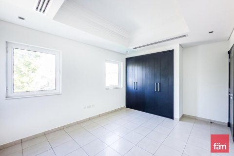 Al Furjan, Dubai, संयुक्त अरब अमीरात में विला, 4 बेडरूम, 610.1 वर्ग मीटर, संख्या 645003 - फ़ोटो 17