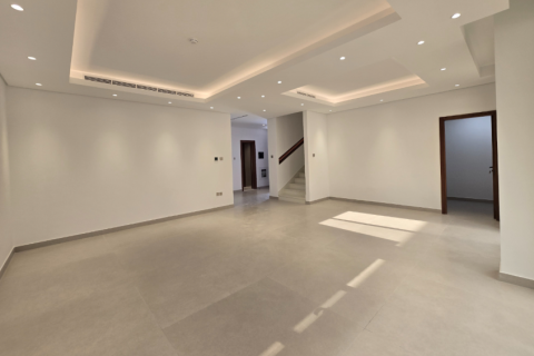 Вилла Шарджа, БАӘ-да 5 жатын бөлмелер, 369.75 м² № 748874 - фото 7