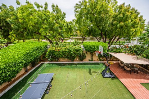 Vila di Meadows, Dubai, UEA 4 kamar tidur, 310.76 m2 nomor 748868 - foto 3