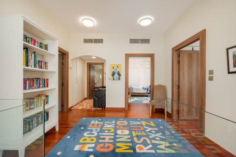Vila di Meadows, Dubai, UEA 4 kamar tidur, 310.76 m2 nomor 748868 - foto 16