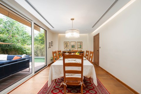 Vila di Meadows, Dubai, UEA 4 kamar tidur, 310.76 m2 nomor 748868 - foto 6