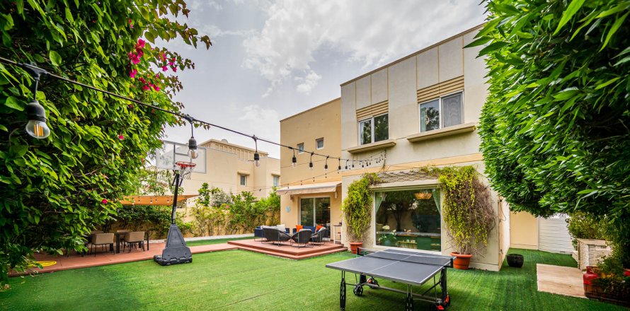 Vila di Meadows, Dubai, UEA 4 kamar tidur, 310.76 m2 nomor 748868