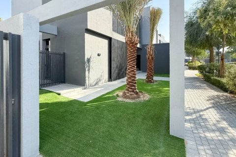Tilal City, Sharjah, संयुक्त अरब अमीरात में विला, 5 बेडरूम, 609.44 वर्ग मीटर, संख्या 748869 - फ़ोटो 24