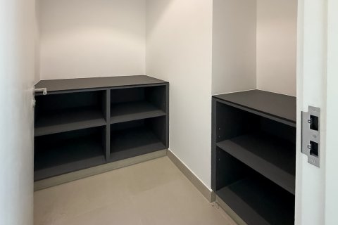 Tilal City, Sharjah, संयुक्त अरब अमीरात में विला, 5 बेडरूम, 609.44 वर्ग मीटर, संख्या 748869 - फ़ोटो 16