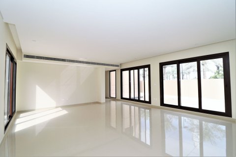 Вилла Muwaileh Commercial, Шарджа, БАӘ-да 5 жатын бөлмелер, 387.41 м² № 748873 - фото 14