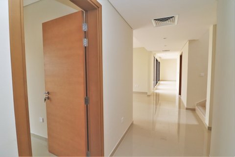 Вилла Muwaileh Commercial, Шарджа, БАӘ-да 5 жатын бөлмелер, 387.41 м² № 748873 - фото 4