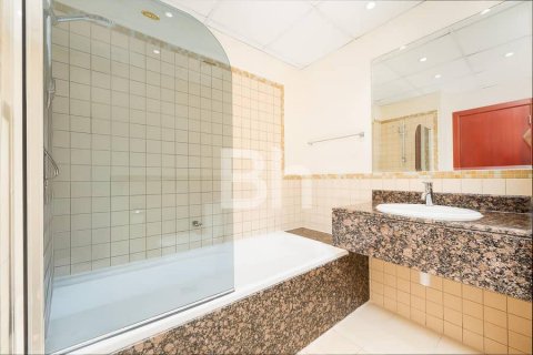 Apartemen di Jumeirah Beach Residence, Dubai, UEA 3 kamar tidur, 175 m2 nomor 643071 - foto 14