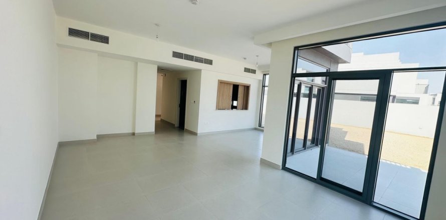 Villa a Dubai, EAU 4 camere da letto, 323.6 mq. № 705694