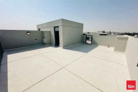Villa in affitto a Dubai, EAU 4 camere da letto, 323.6 mq. № 705694 - foto 2